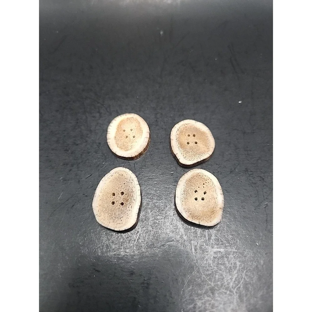 Set Of 4 Rustic Natural Raw Deer Antler Buttons Approximately 1